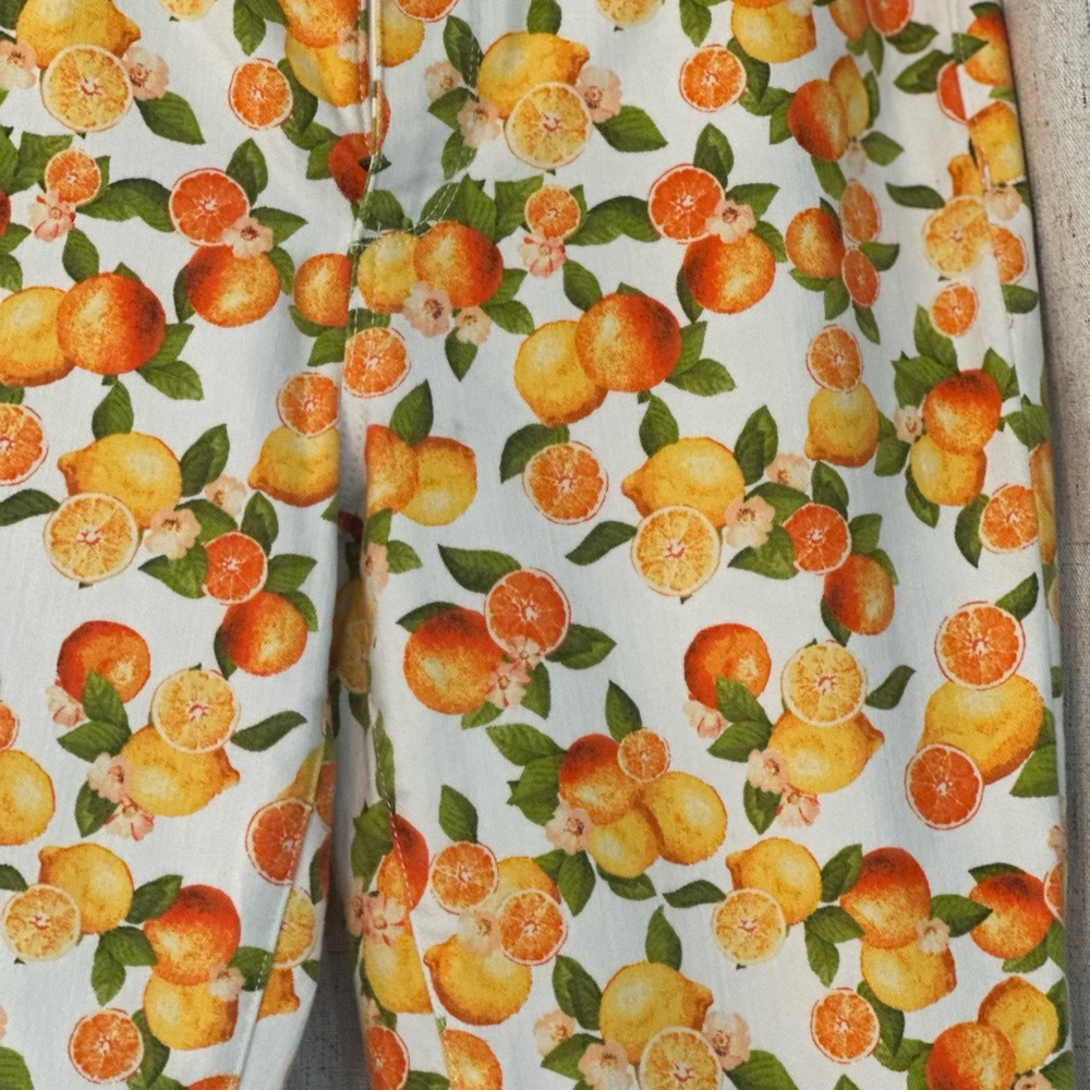 🍊 Talbots Citrus Print Jegging Crop Pants Size 6 Bright Fruit Pattern - Picture 2 of 11